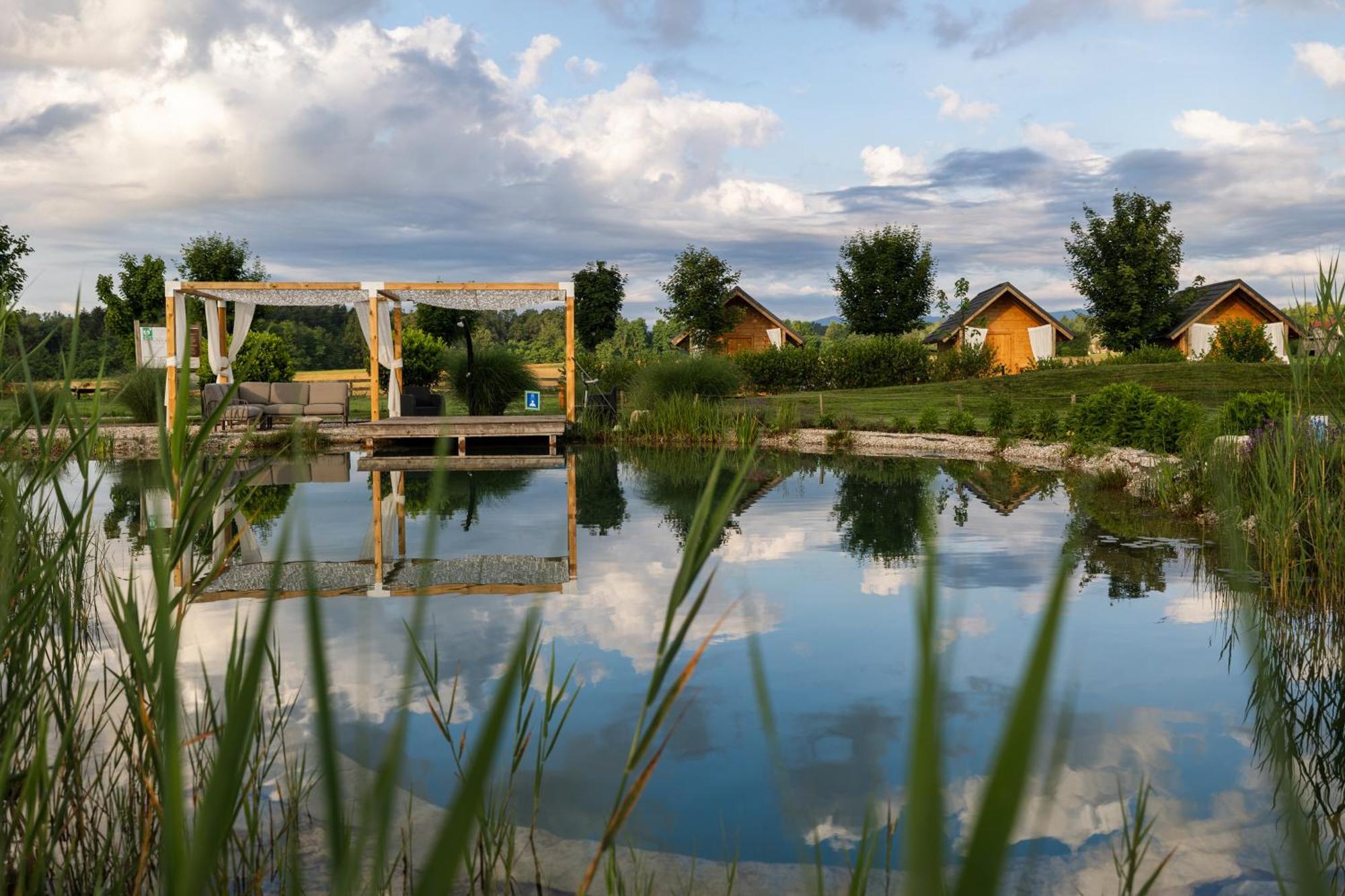 Glamping Kolpa Resort Gradac Exterior foto