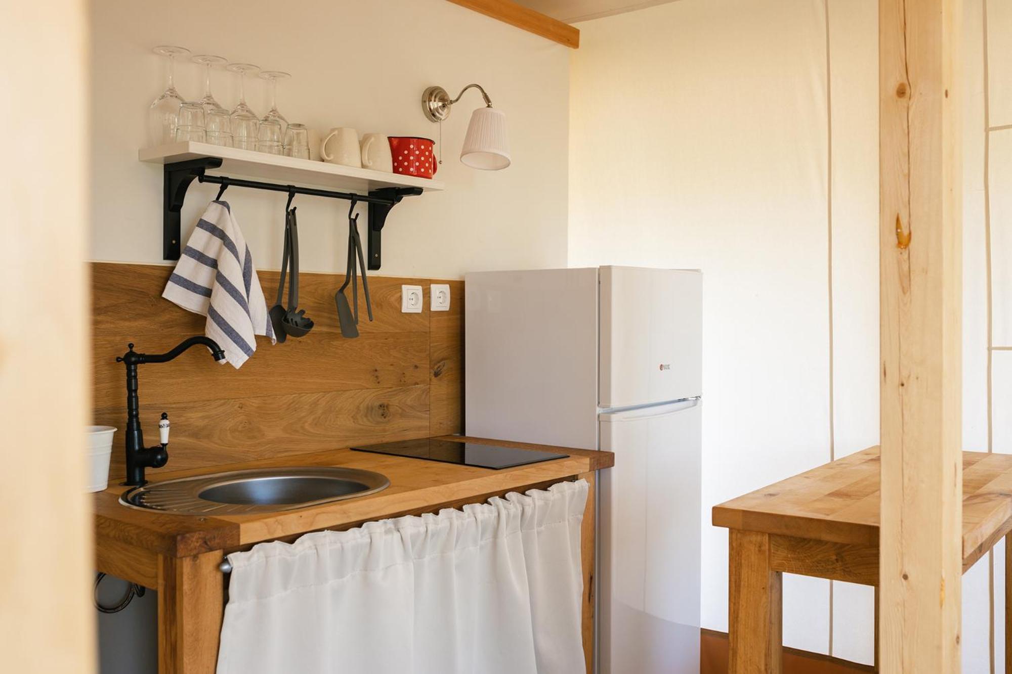 Glamping Kolpa Resort Gradac Exterior foto